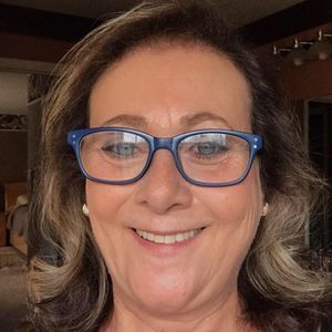 Meet your Posher, Fatma